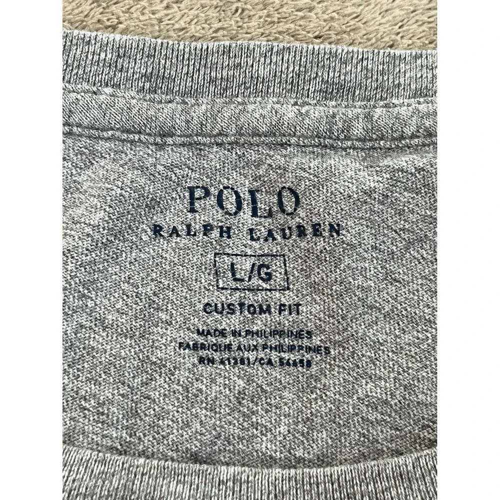 Polo Ralph Lauren Graphic T-Shirt Men's size Large Gray Custom Fit